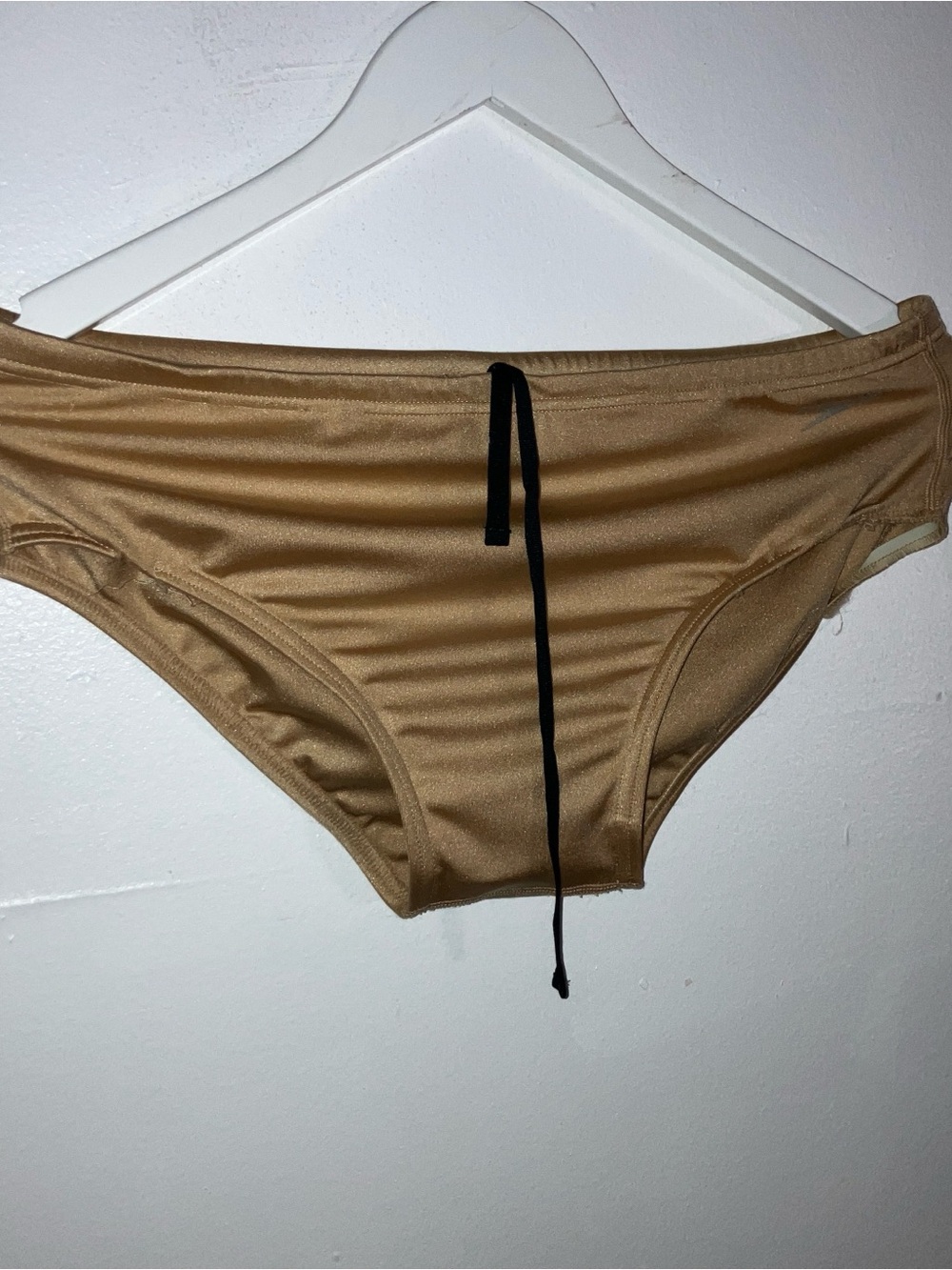 SPEEDO Gold Swim Briefs, Men's Size 38, Pre-Owned, Nylon Blend